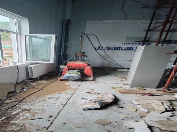 平顺地基基础下沉墙体裂缝加固注浆顶升施工